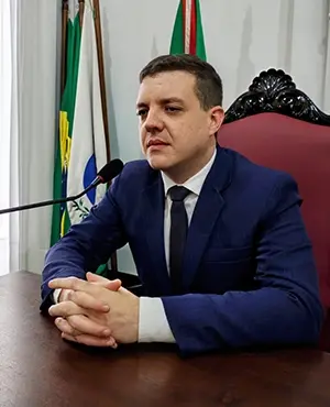 Cesar Felipe Bolzani